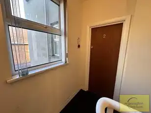 Apt 2 6 Glandore AvenueImage 4