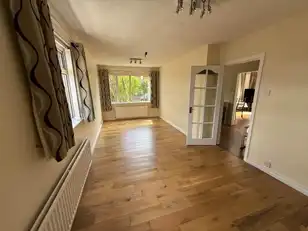Image 3 for 7 Cairnshill Green
