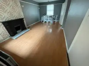 8 Cable StreetImage 3