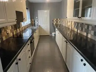 8 Cable StreetImage 5