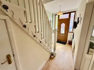 238 Ravenhill AvenueImage 11