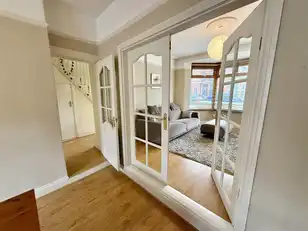 238 Ravenhill AvenueImage 10