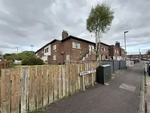 32B Shimna CloseImage 2