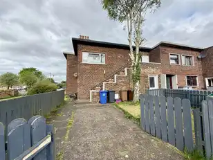 Image 1 for 32B Shimna Close