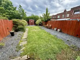 28 North BankImage 13
