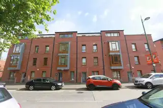 Image 1 for 8 Chatsworth Square