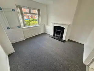 43 Dunraven ParadeImage 4
