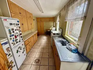 164 Ravenhill AvenueImage 5