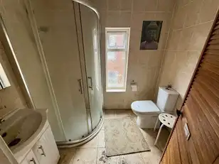 164 Ravenhill AvenueImage 11