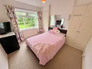 28 Downshire Park CentralImage 7