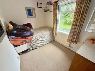 28 Downshire Park CentralImage 9