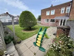 12 Lissan CloseImage 14