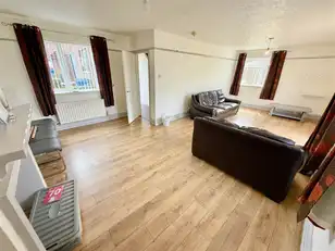 12 Lissan CloseImage 2