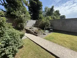 30 Downshire Park EastImage 17