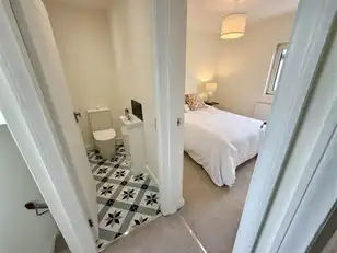 2 Chesham DriveImage 17
