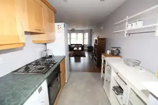 Apt 5, 18A Annadale AvenueImage 9