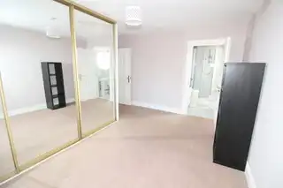 Apt 5, 18A Annadale AvenueImage 12