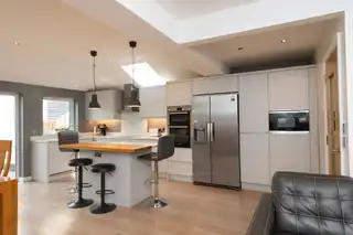 9 Swanston GardensImage 9