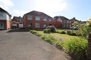 Image 1 for 440 Antrim Road