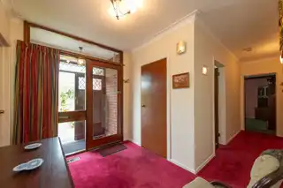 5 Lenamore CrescentImage 3