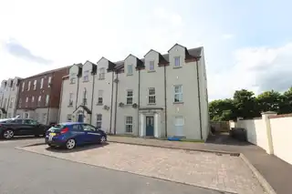 63 Blackrock SquareImage 1