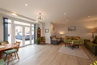 10 FoxburyImage 6