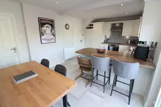 32 Lisbane DriveImage 4