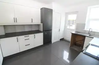 96 Princes CrescentImage 6