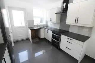 96 Princes CrescentImage 5