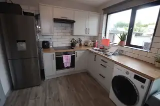 35B Kings AvenueImage 7