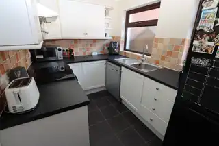 72 Ladbrook DriveImage 5