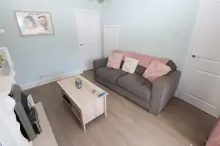 72 Ladbrook DriveImage 4