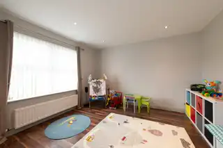 2 Clarke Lodge MewsImage 7