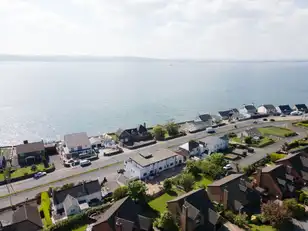 84 Shore RoadImage 24