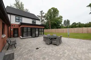 10 Oakfield Park DriveImage 18