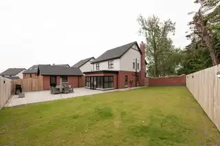 10 Oakfield Park DriveImage 19