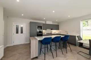 10 Oakfield Park DriveImage 5