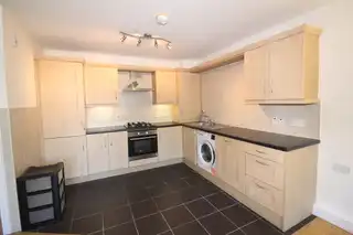 Apt 6 699 Antrim RoadImage 7