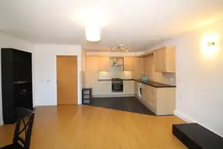 Apt 6 699 Antrim RoadImage 5