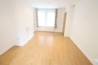 25 Alderley PlaceImage 4