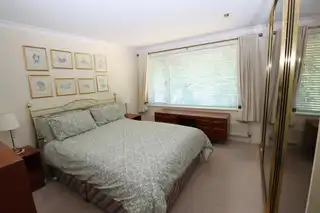 12 Pineview ParkImage 9