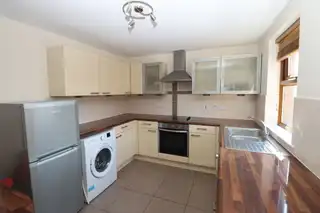 4 Dillons GrangeImage 7