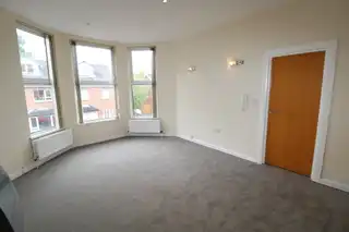Flat 2 30, Kansas AvenueImage 4