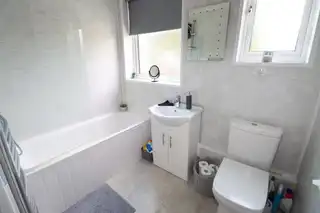 74 Princes CrescentImage 17