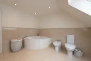 12B Lenamore AvenueImage 29