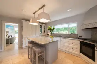 12B Lenamore AvenueImage 9