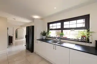 4 Elmwood GroveImage 8