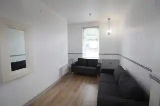 86 Ainsworth AvenueImage 3