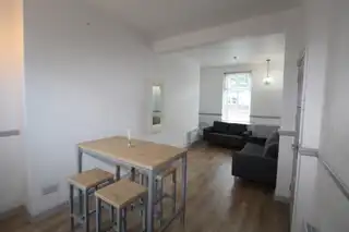 86 Ainsworth AvenueImage 2