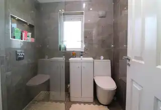 45 Lilac WalkImage 7